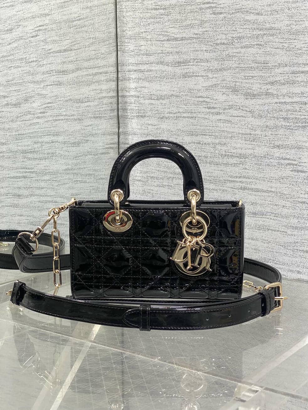 D Joy small 001